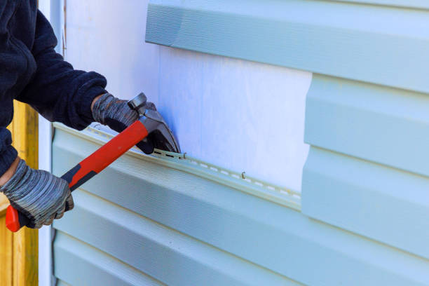 Affordable siding repair and maintenance services in La Habra, CA